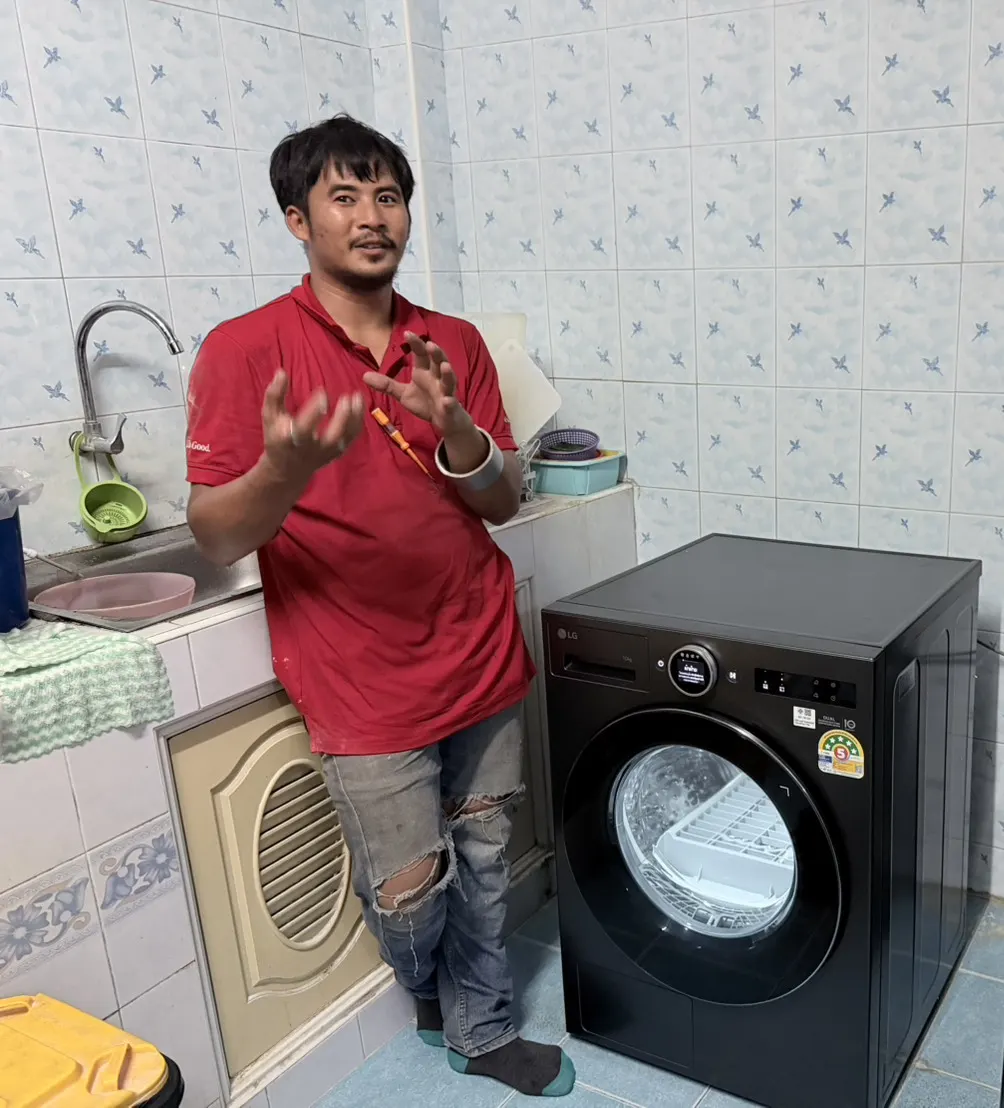 เครื่องอบผ้า LG Heat Pump 10 กก. ในมุมครัว